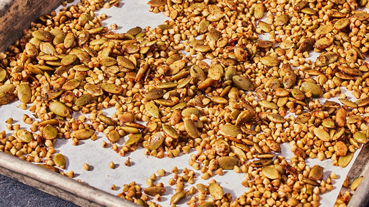 vietnamese_cajun_salad_crunch_fs_720x405