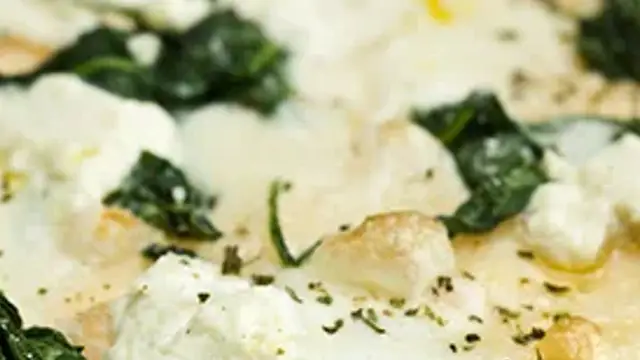 Greek Spinach and Feta Pizza  