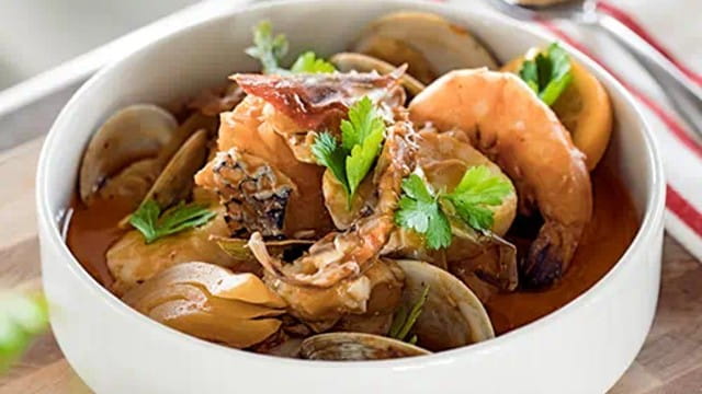 Cioppino With OLD BAY® Seasoning