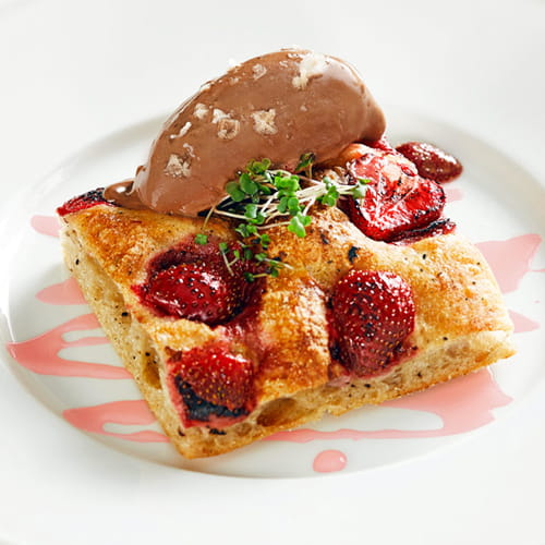 Black Pepper Strawberry Coca with Smoked Chocolate Ice Cream and Spiced Rhubarb Syrup - Recipe