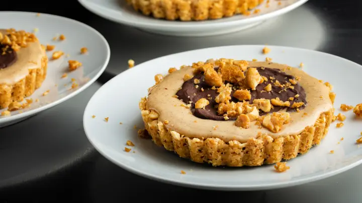 Peanut Butter Snickerdoodle Tart with Cinnamon Peanut Crust - Recipe