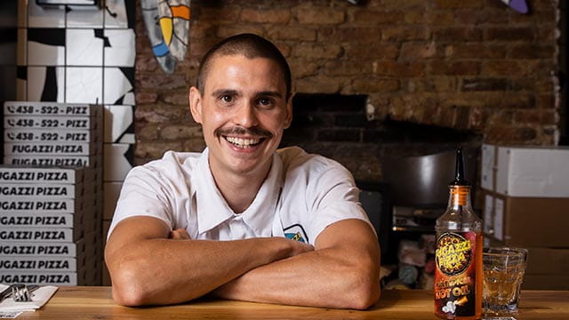 De commis débarrasseur à pizzaiolo