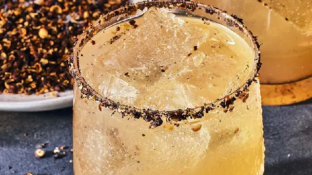 Tingly Grapefruit Fizz