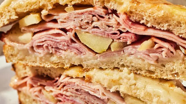 Caramelized Apple and Ham Croque Monsieur 