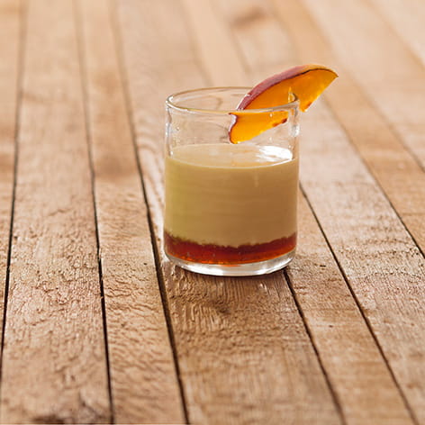 Peach and Vanilla Brûlée Cocktail